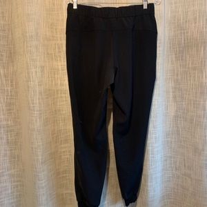 Lululemon *On the fly, WOVEN Joggers*